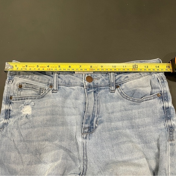 Ivy + Main Cropped Distressed Straight Leg Jeans - Picture 7 of 9